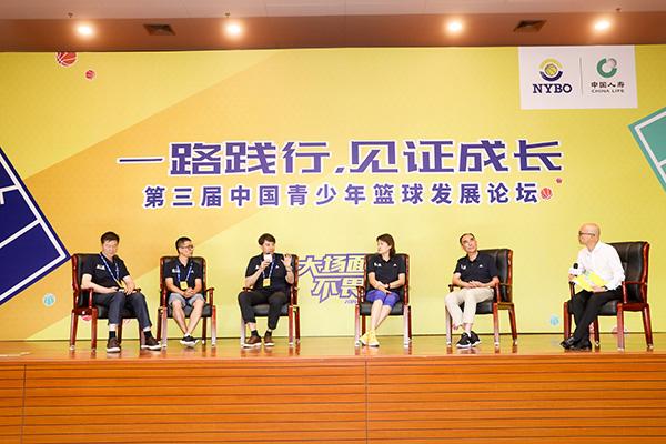 老年人打篮球时应如何进行适当的力量训练?_2